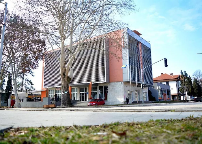 Hotel Lukavac Hotel Lukavac (Tuzla)